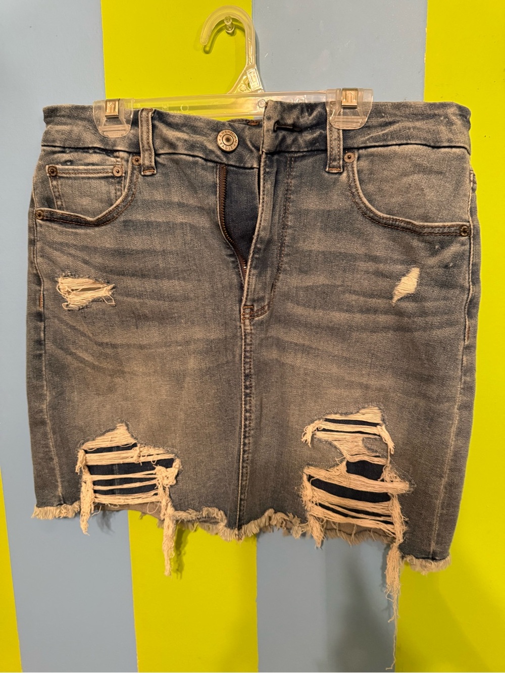 American Eagle Denim Distressed Mini Skirt - Blue size 8